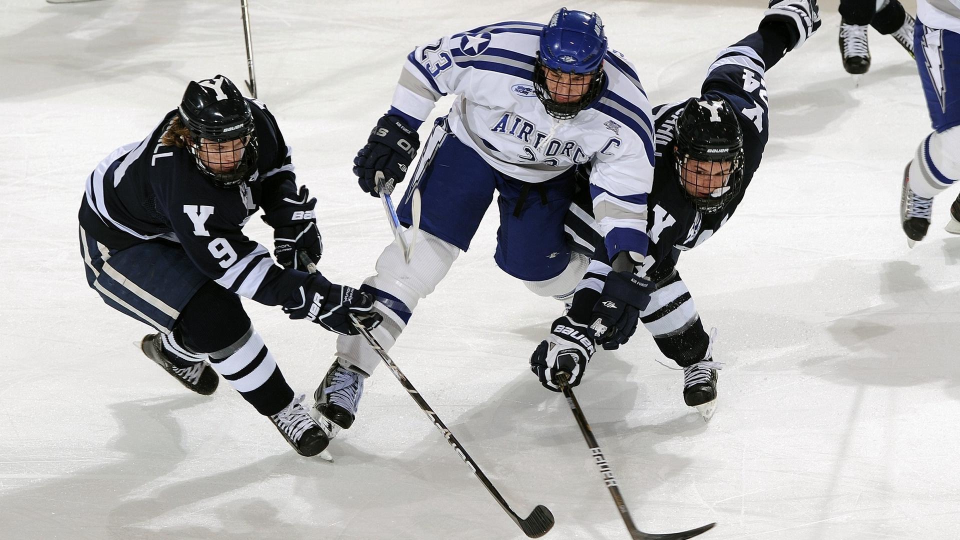 国乒包揽WTT大满贯五冠 马龙樊振东巅峰对决引爆全场